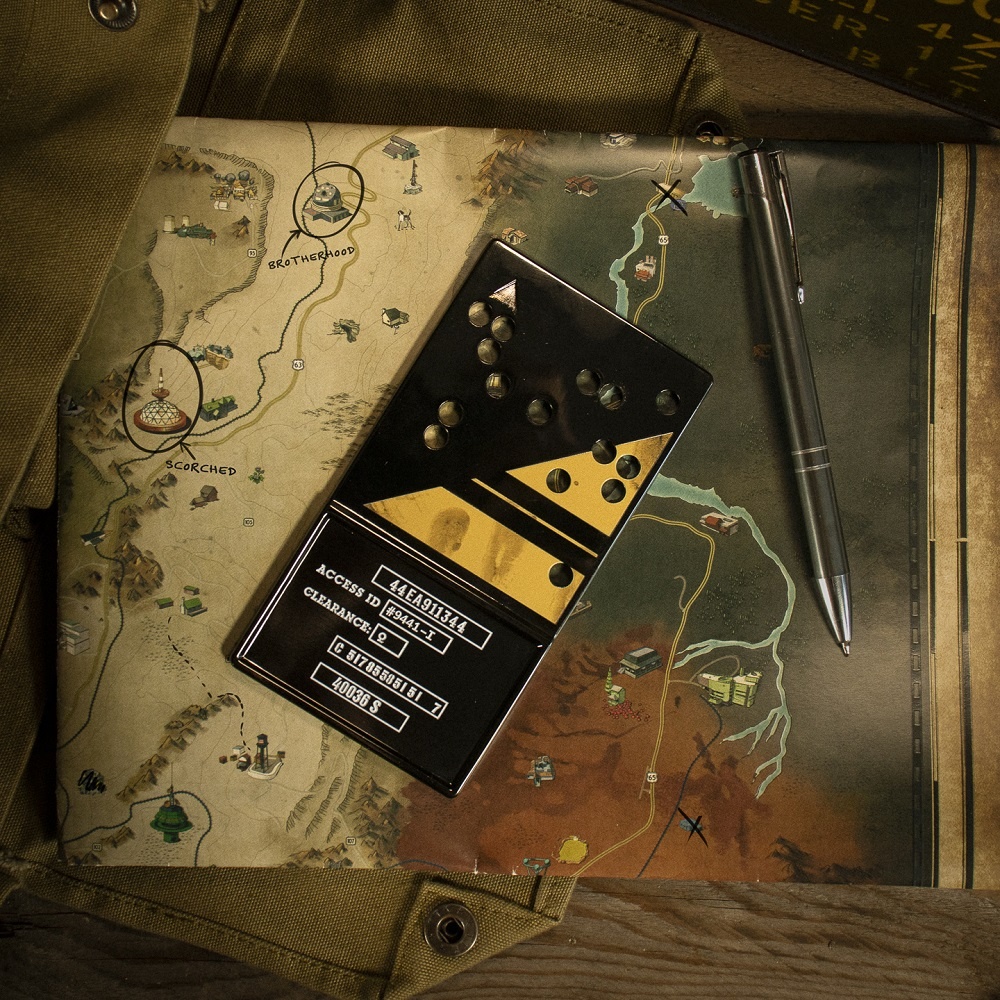Fallout Eternal Replica Nuclear Keycard Limited Edition... | Planet Fantasy