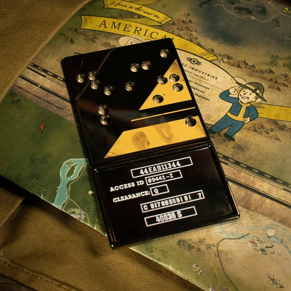 Fallout Eternal Replica Nuclear Keycard Limited Edition... | Planet Fantasy
